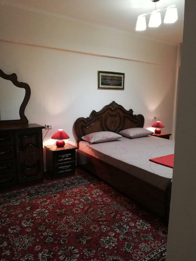3Br Chorsu Lägenhet Tasjkent Exteriör bild